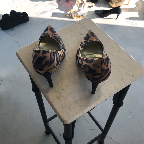 GUESS HEELS - Picture 3 of 3